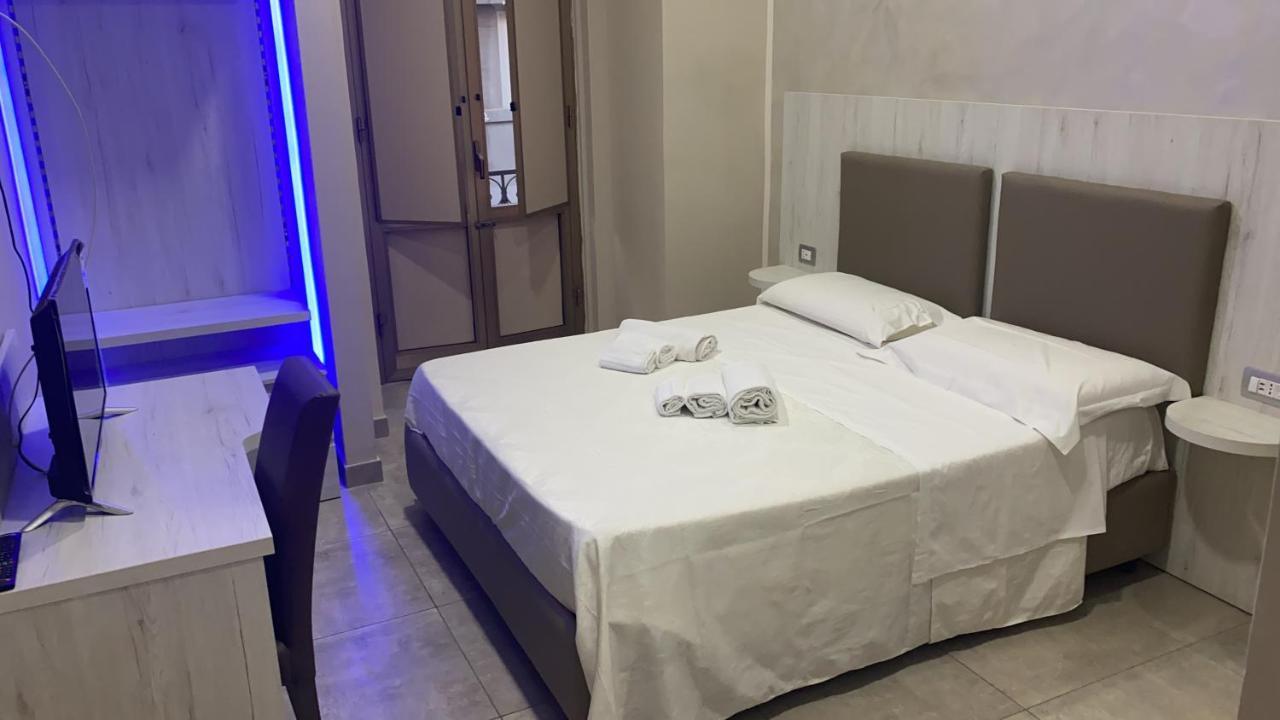 Hotel Poker Napoli Esterno foto