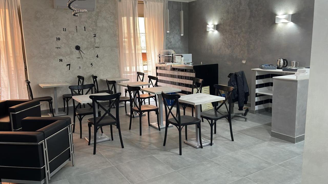 Hotel Poker Napoli Esterno foto
